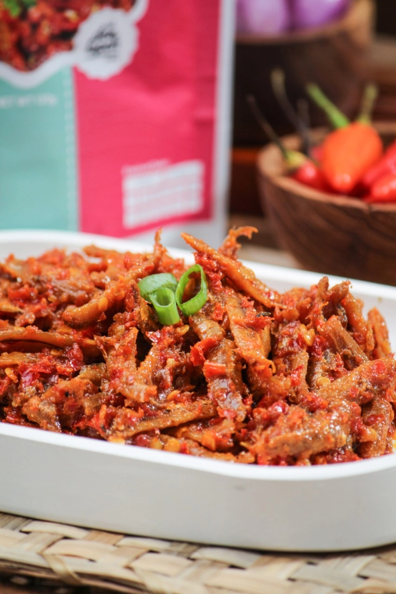 Product image Rendang Den Lapeh - Teri Jengki Balado / Teri Nasi Plastik Vakum 130 Teri jengki balado