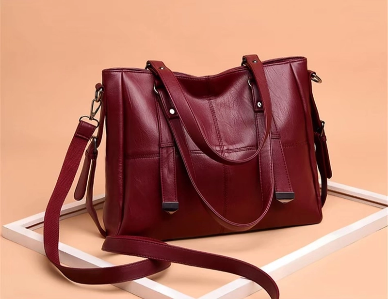 Product image Alcaff - Tas Selempang wanita Yubin 30x12x29 Hitam