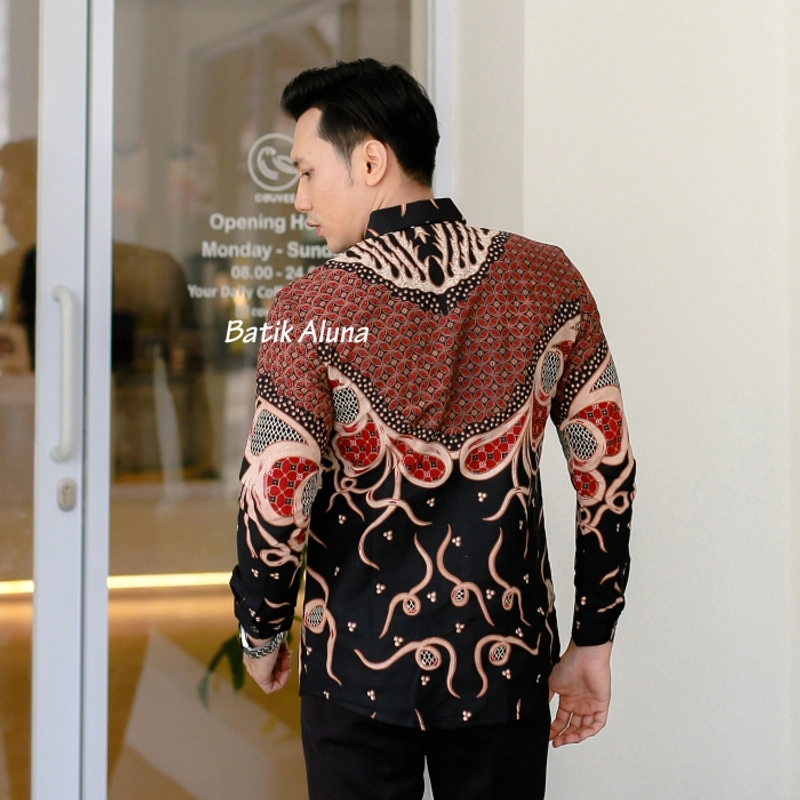 Product image Batik aluna - Batik aluna06 kemeja batik pria slimfit press body lengan panjang full furing M BATIK