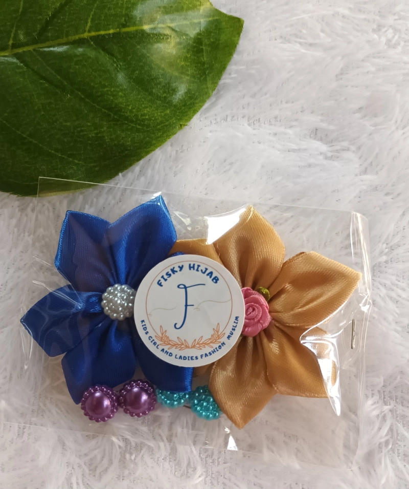Product image Fisky Collection - Bros Bunga Satin + Bros Mutiara Paket Bros Biru Gold + Mutiara