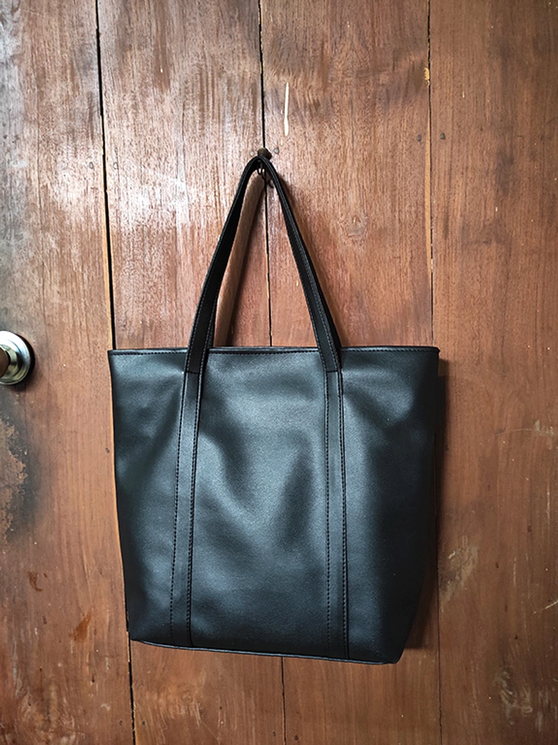 Product image ESCORT Totebag Wanita Tas Kulit Shoulder Bag TPL 40 x 12.5 x 35cm hitam