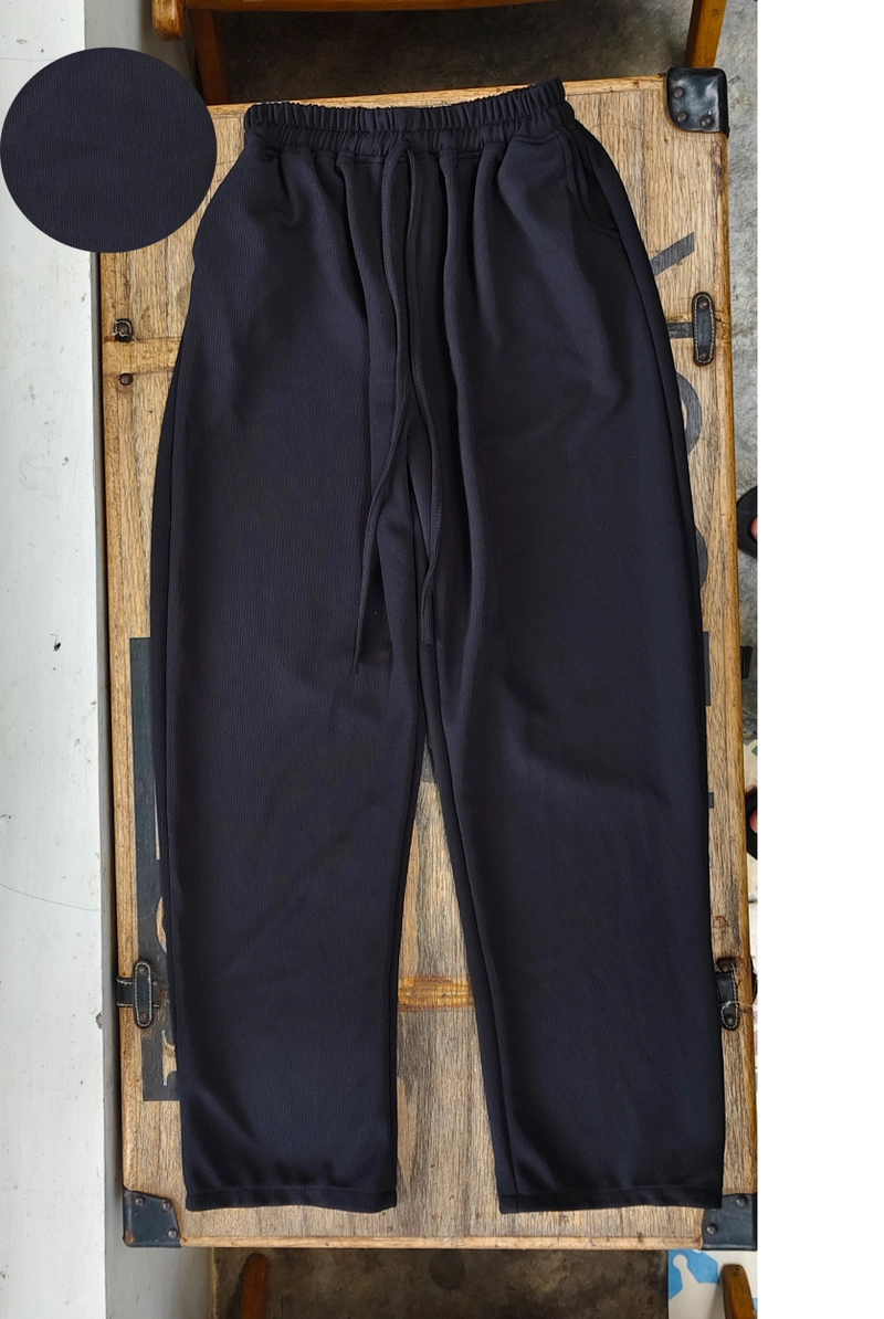 Product image Amha Collection - STRAIGHT PANTS CELANA SEMI KULOT WANITA KNIT JAPAN LINE JUMBO BB 59-75 KG HITAM
