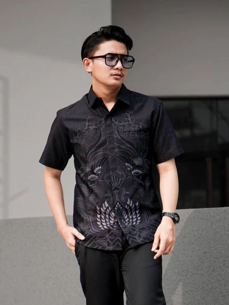 Product image Kois Batik - Kemeja Batik Pria Dewasa Hem Dan Kemeja Siap Seragaman Motif pusaka hitam M Hem pusaka hitam
