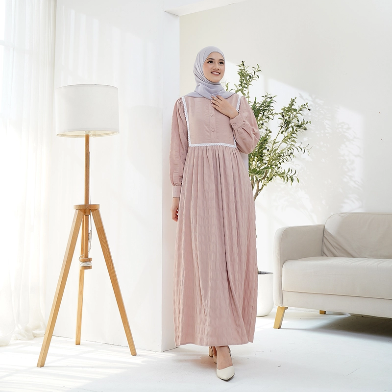 Product image Lusianasae - Lusianasae - Cotton Basic Dress Cream Muslimah Crinkle Soft Premium S CREAM