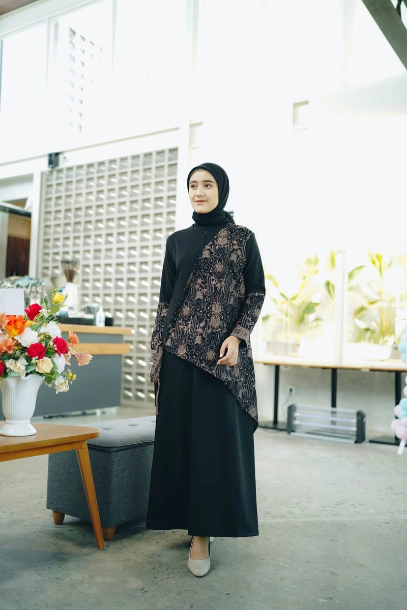Product image COLLECTION SARJANA - Gamis Batik Couple Dewasa - Premium Series - Katun Primissima Furing (Slimfit) KEMEJA M PRAMESTI