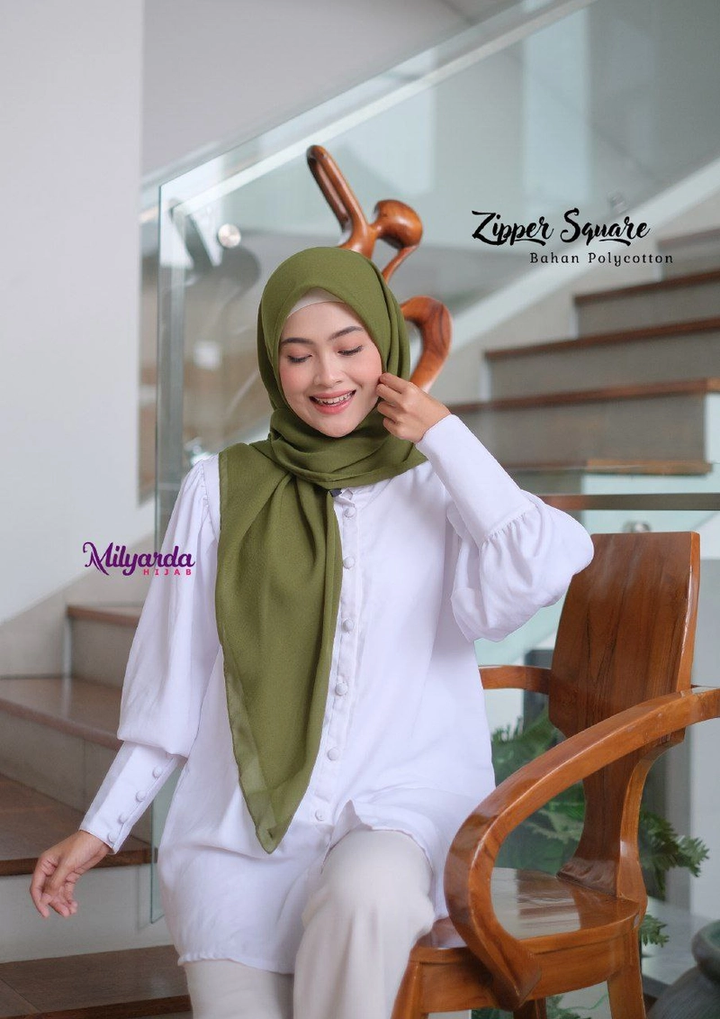 Product image Milyarda Hijab - Hijab Zipper Square Milyarda Hijab all size army