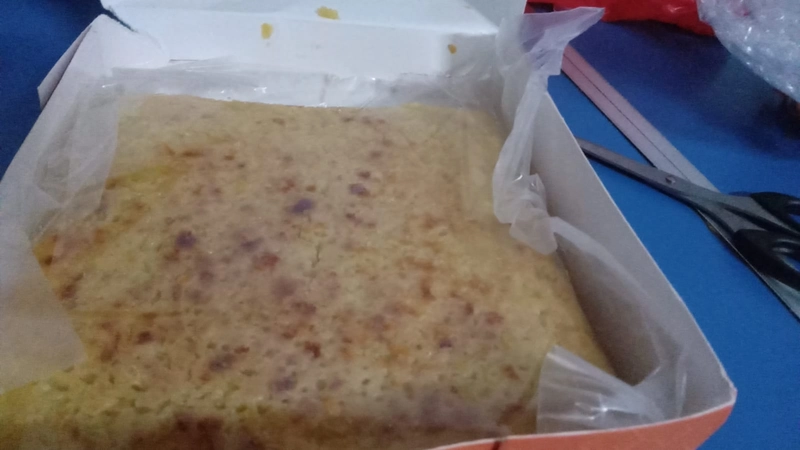 Product image PORIS AL SHOP INDONESIA - BIKA AMBON MEDAN ORIGINAL BESAR PALING ENAK LEZAT LEMBUT FRESH DI KELASNYA 'BESAR / 1.839Kg" "Kuning / Enak"