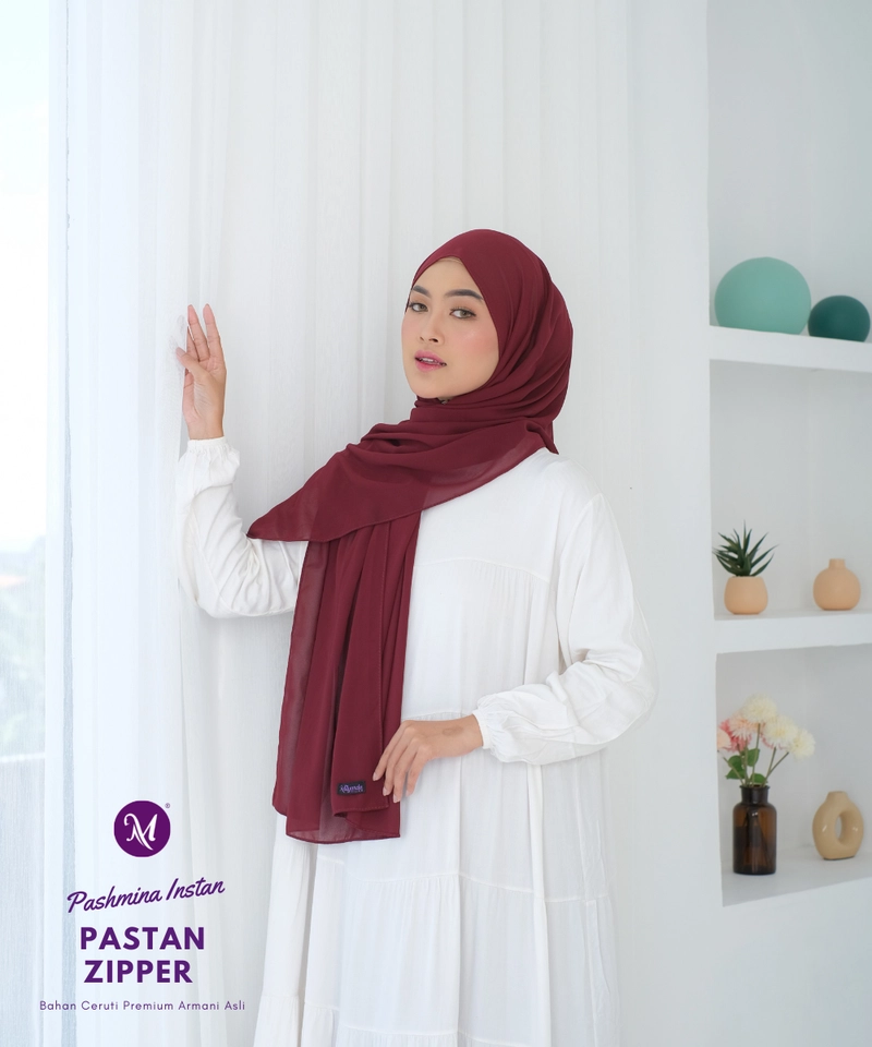 Product image Milyarda Hijab - Pashmina Zipper Instan Milyarda Hijab Pasmina All Size Marun