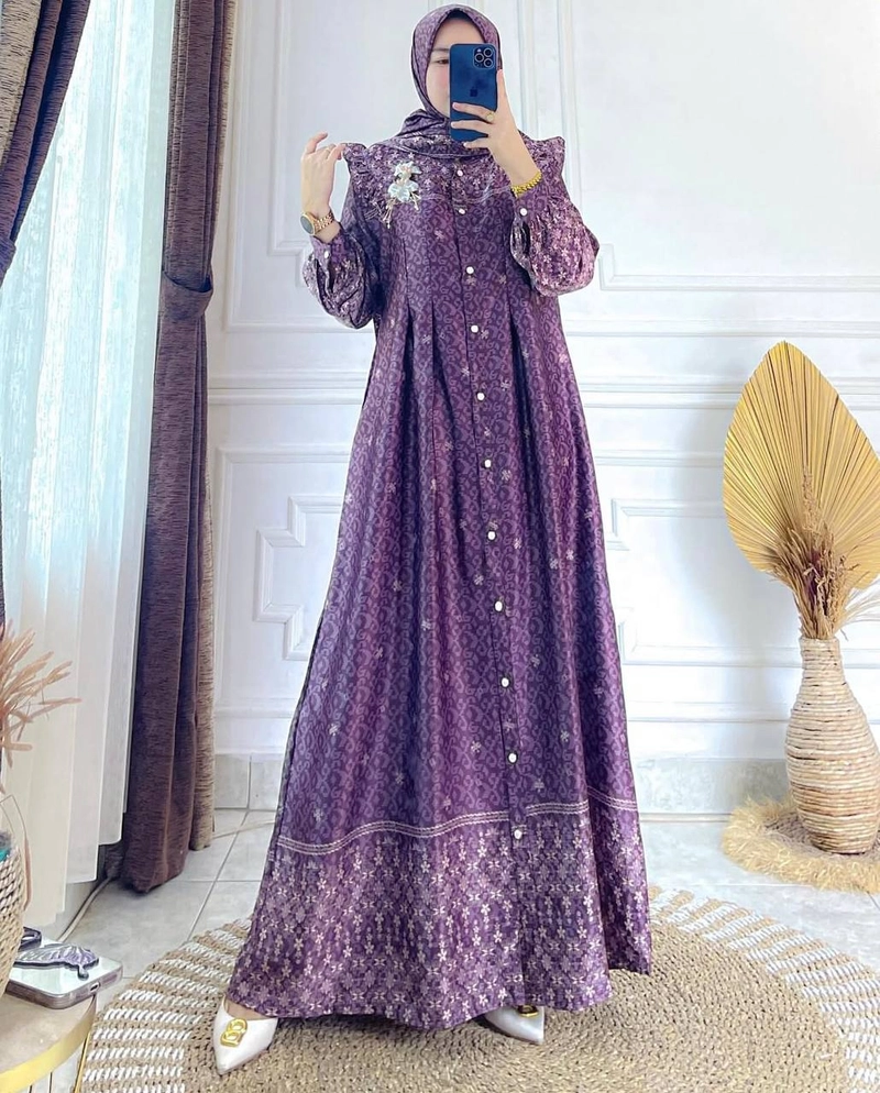 Product image Khisna collection - Gamis cantik model terbaru new lewina dgan kancing butin set hijab semotif Allsize Lavender