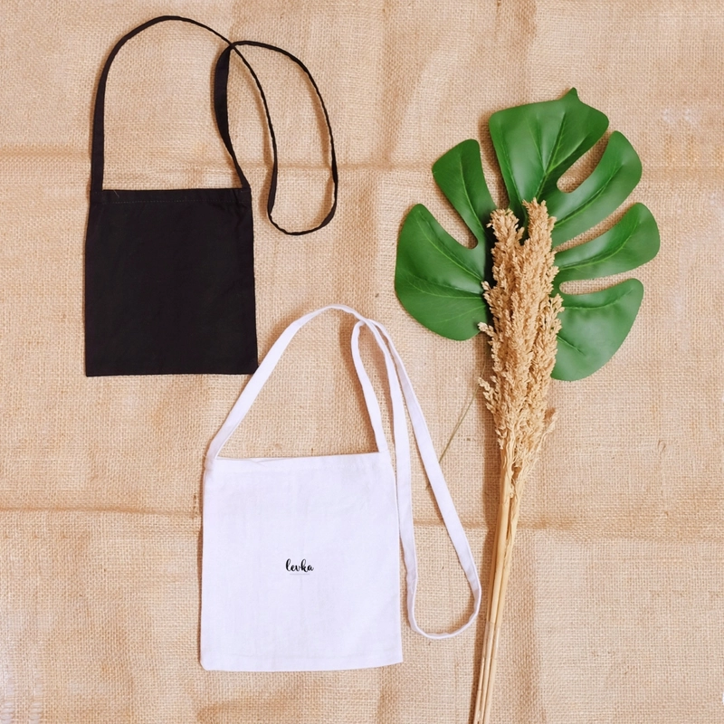 Product image Leika - PERSIAPAN UMROH & HAJI KANTONG BATU LEMPAR JUMROH TALI WARNA Hitam Polos
