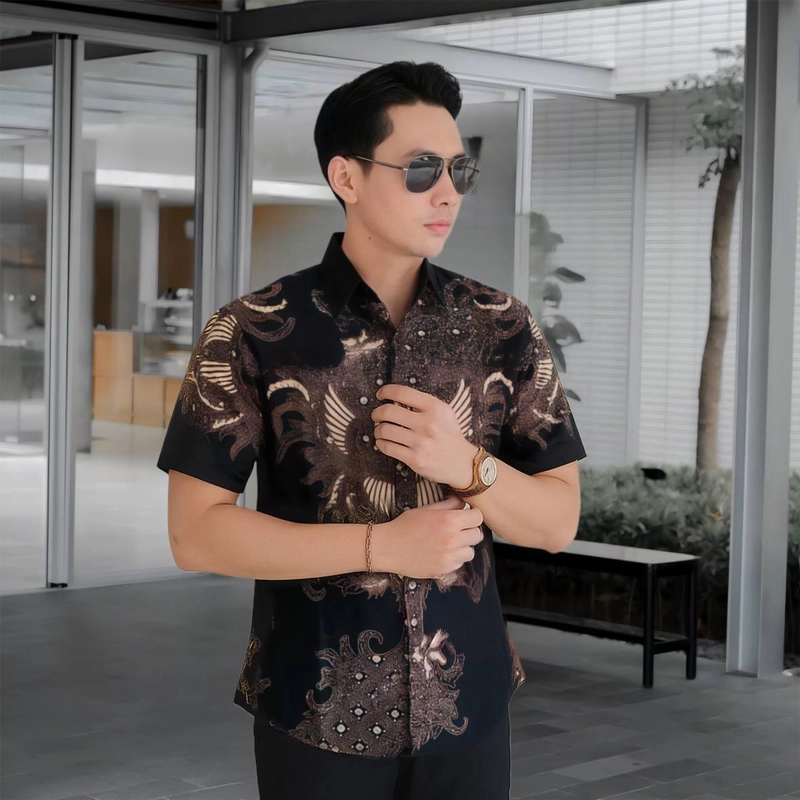 Product image Kois Batik - Kemeja batik terbaru hitam manis motif layang hitam M Hem layang hitam