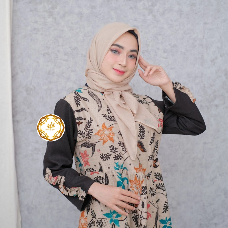 Product image Naumi Blouse Best Seller Original - Dua Varian Warna M A