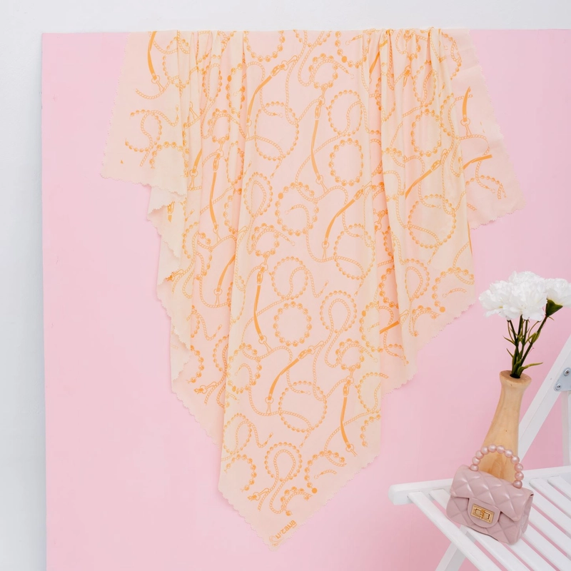 Product image Nizana Hijab - Voal Ultrafine Chain series 120cm x 120cm gold