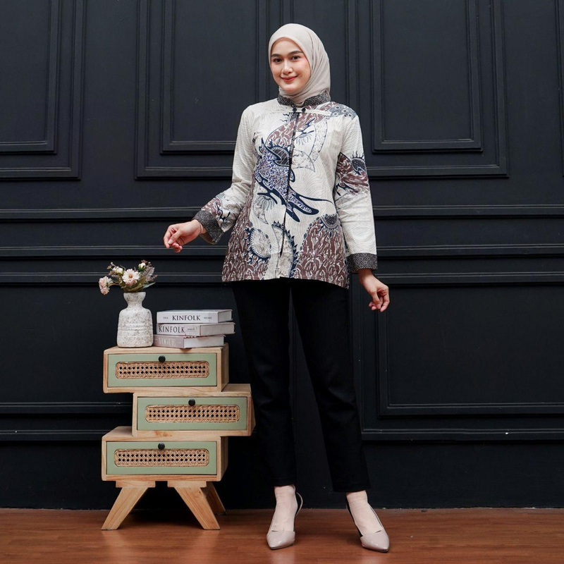 Product image Kois Batik - Atasan batik coupel blouse dan hem terbaru motif lasmanan putih Xl blouse lasmanan puti