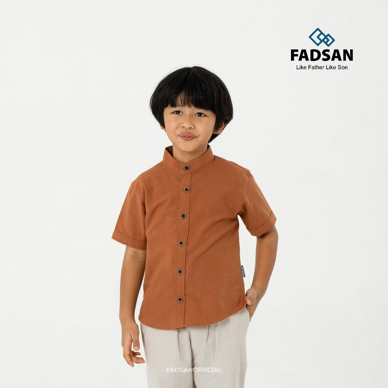 Product image FADSAN - Kemeja Polos Couple Ayah dan Anak Lengan Pendek Warna Teracotta -Tufy Series SIZE BAYI NO.1 TUFY TERACOTTA