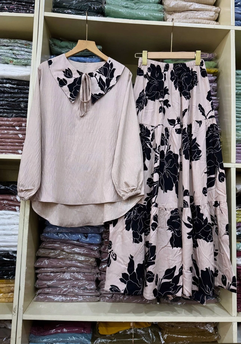 Product image Khisna collection - New set rok Prilly bunga kombinasi polos bahan adem dan halus Allsize Bw