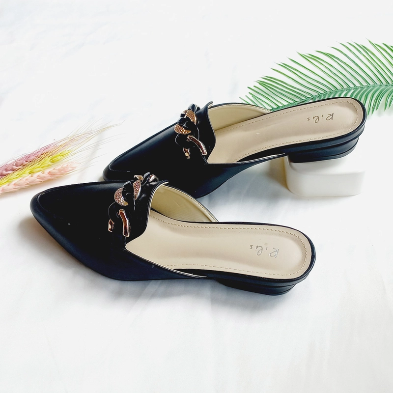 Product image Rilis - Sandal Wanita Elma Bapau (Rilis 26) 36 Hitam