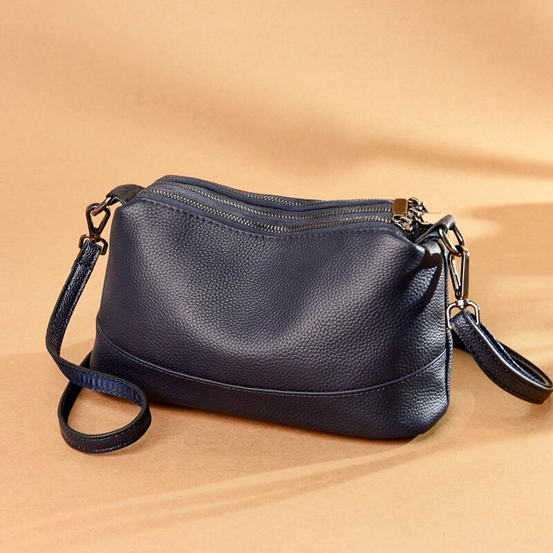 Product image CBL - Tas Selempang Wanita Clutch Risa CBLB54RSA AllSize Biru (navy)