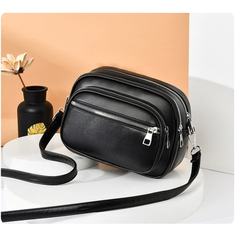 Product image CBL - Tas Selempang Wanita Sling Bag Kayla CBLB72Kayla Small-Medium Hitam
