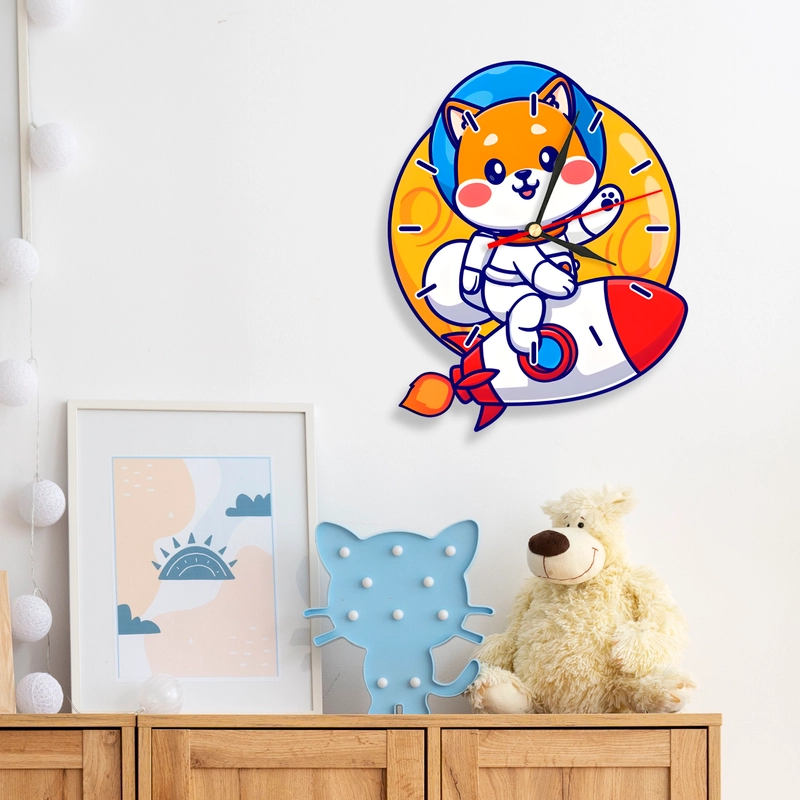 Product image Ugiarts - Jam dinding Unik Karakter Kucing Astronot UKIR-21 KUCINGASTRO Putih