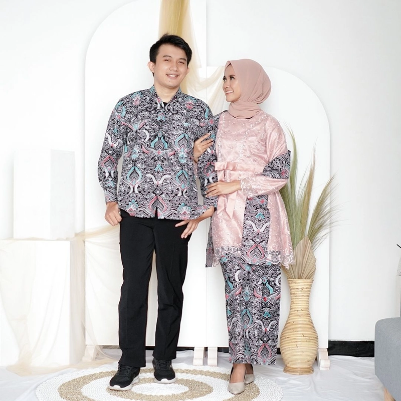 Product image Kebaya Kondangan/Lamaran - Batik Couple Adhisti - Brokat Tille Mutiara Sarimbit Modern Rok Span Pinggang Karet Kemeja M Rose