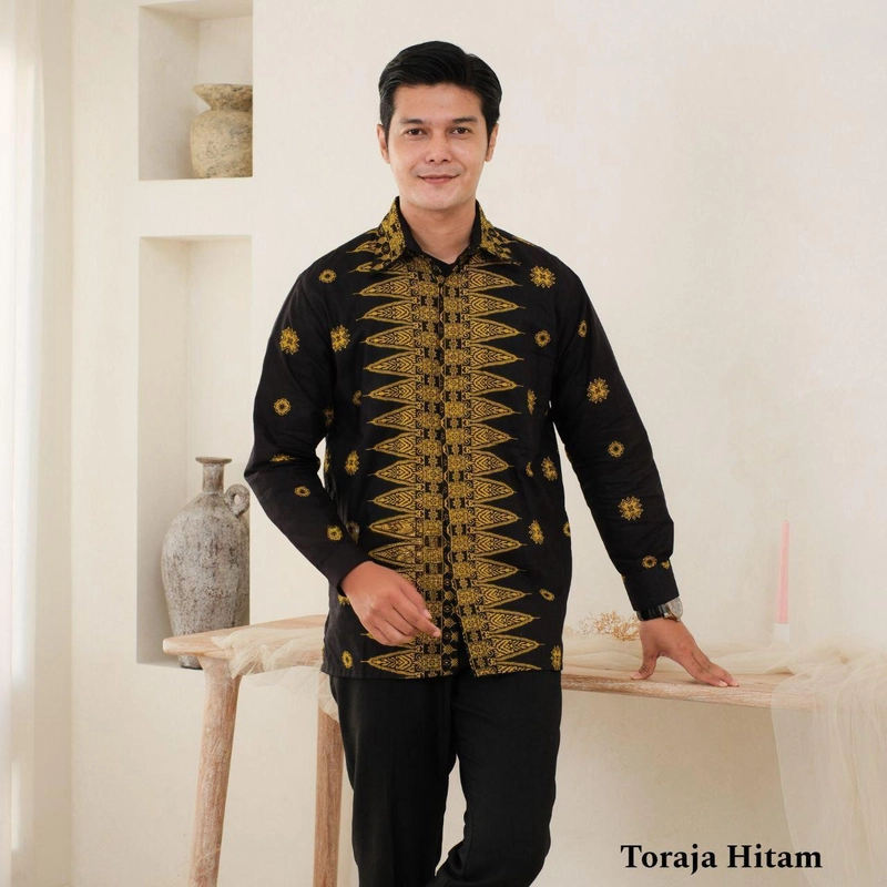 Product image Batik Mafaza - Atasan Batik Coupel Modern Bisa dipisah New Keren Motif toraja hitam M Kemeja toraja hitam