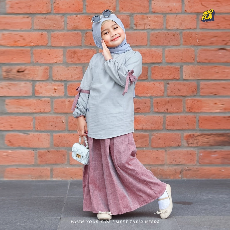 Product image Hoofla - Pakaian Anak Muslim Naura Set Blouse S NSB 02 (Maroon)