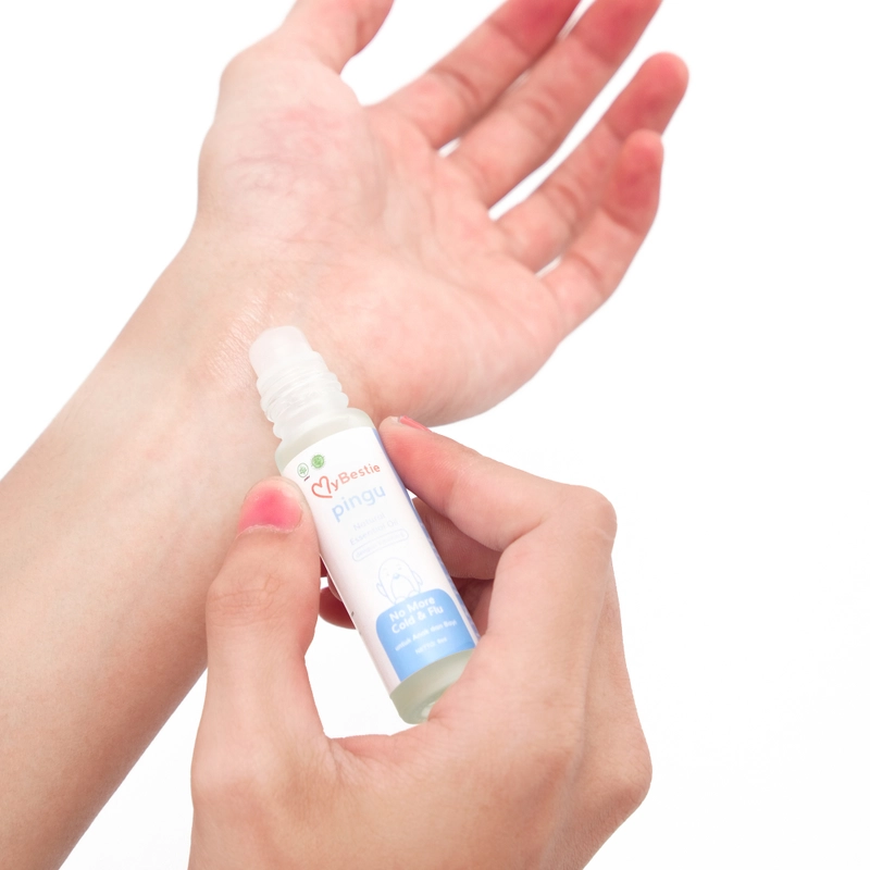 Product image MyBestie Official - MyBestie Pingu - Essential Oil Pereda Batuk Pilek Bayi 8 ml pingu