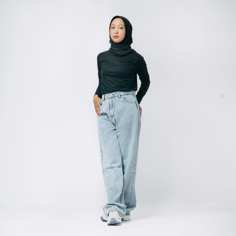 Product image MKY Clothing - KULOT STRAIGHT JEANS HIGH WAIST BIRU MUDA S (26) MGVU23-LBL Biru Muda