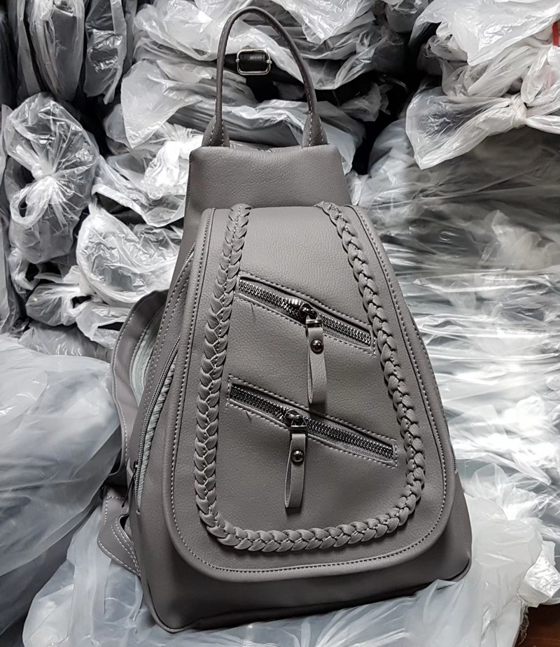 Product image Alcaff- Tas Ransel Pevita 24x10x30 Hitam