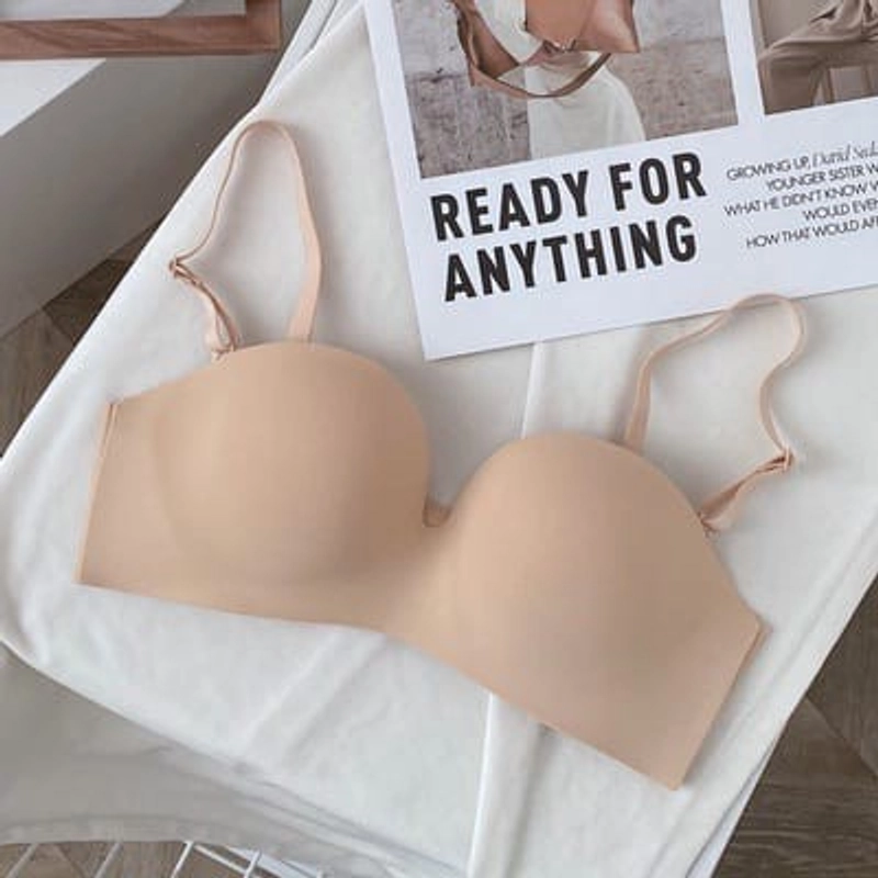 Product image MOMI HOMI - Premium Bra Seamless 02 Tanpa Kawat Dengan Pengait Akira JAPAN Quality Sport Push Up Bra 36 Cream