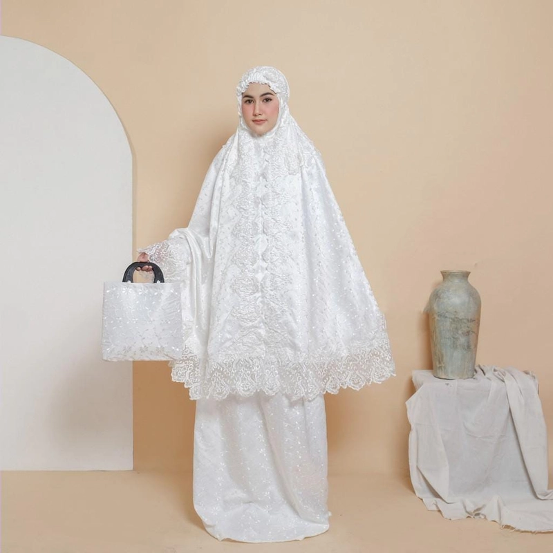 Product image Mukena Katun paris Renda Pengantin Best Seller All Size Putih