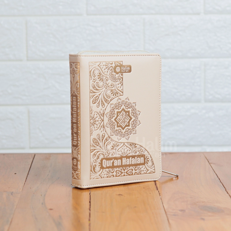 Product image BUNDLING QURAN HAFALAN A6 RESLETING GRATIS CUSTOM NAMA DAN BOX COCOK UNTUK HADIAH A6 CREAM