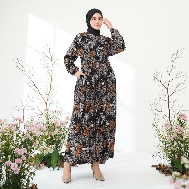 Product image Amirah dress Syari Muslimah Fashion Modis Friendly Gamis Rayon viscose Premium Busui Friendly S HITAM