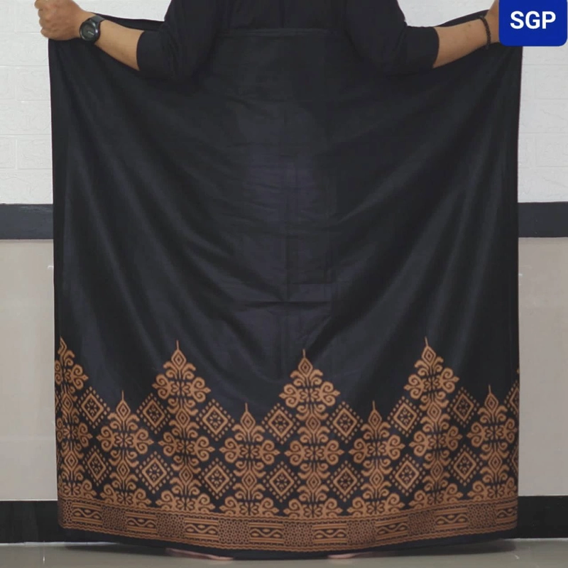 Product image Khisna collection - Sarung Goyor motif kekinian Allsize Hitam