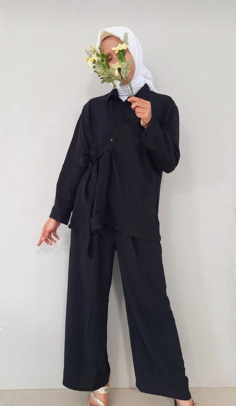 Product image Fisky Collection - One Set Delia Crincle All Size Hitam
