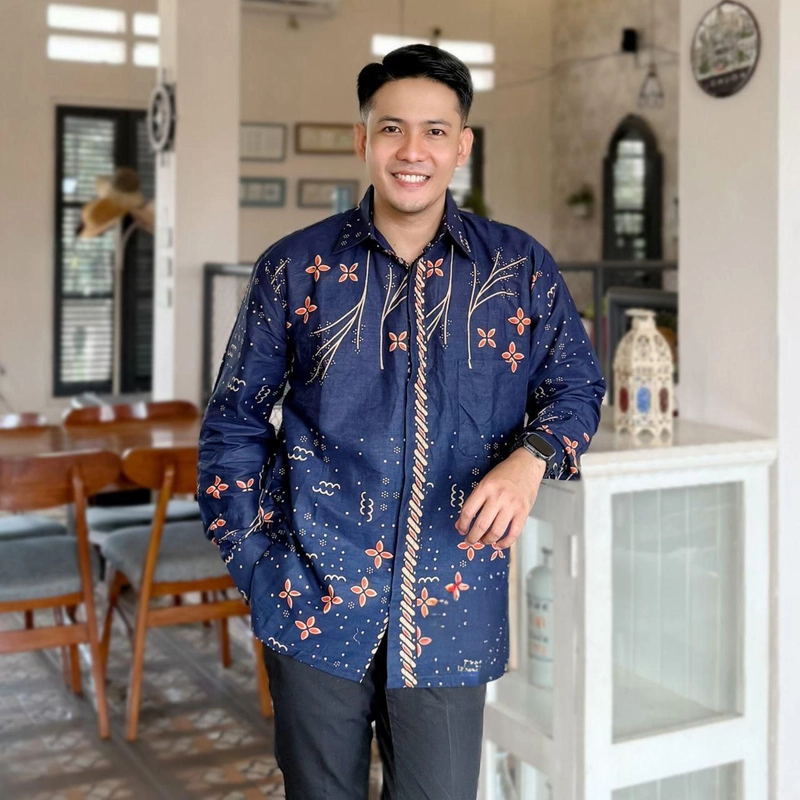 Product image Kois Batik - Kemeja Batik Pria Lengan panjang Best Seller Terbaru Motif anjae M Navy