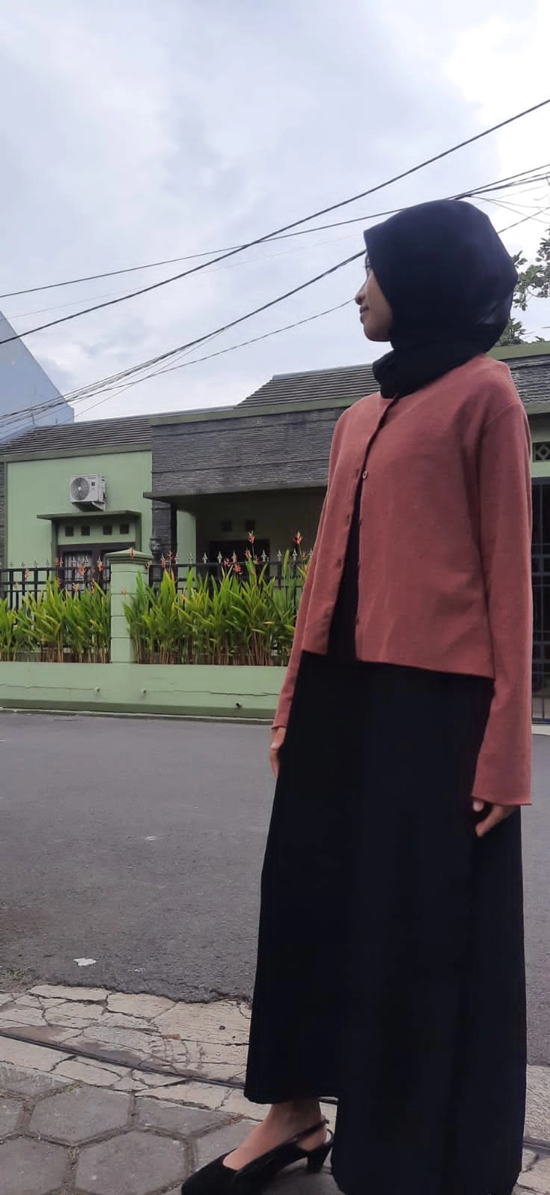 Product image Kalea - Baju wanita outer Cardi knit All size Merah