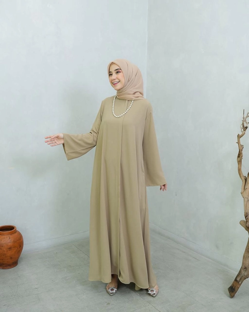 Product image Khisna collection - Abaya hilya wanita kekinian Busui model lengan lebar bawah lebar Allsize Khaki