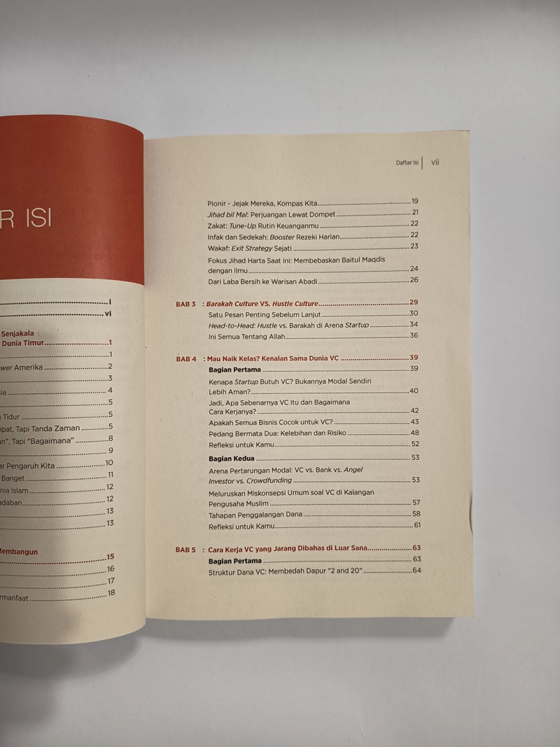 Product image Serikat Usaha Muhammadiyah Official - Buku Muslim Entrepreneurs Guide To Venture Capital Fundraising 400 Merah