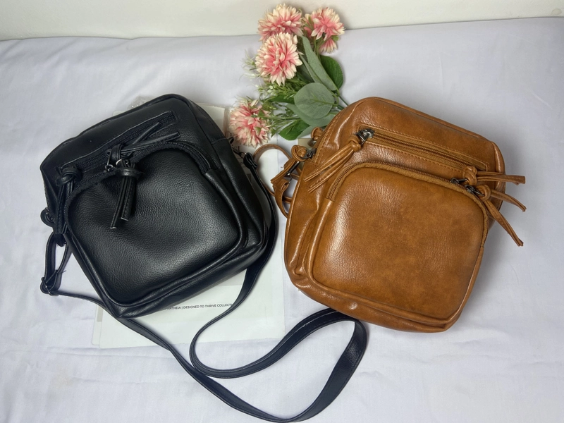 Product image CBL - Tas Selempang Wanita Slingbag Calico CBLB69CALICO Small-Medium Coklat