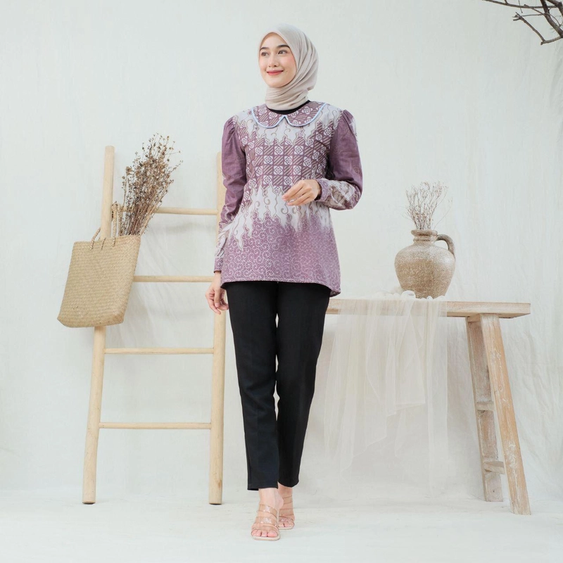 Product image Kois Batik - Atasan Batik Wanita Dan Pria Bisa dipisah Hem dan Blouse Kekinian motif seroja mauve M bluse mauve