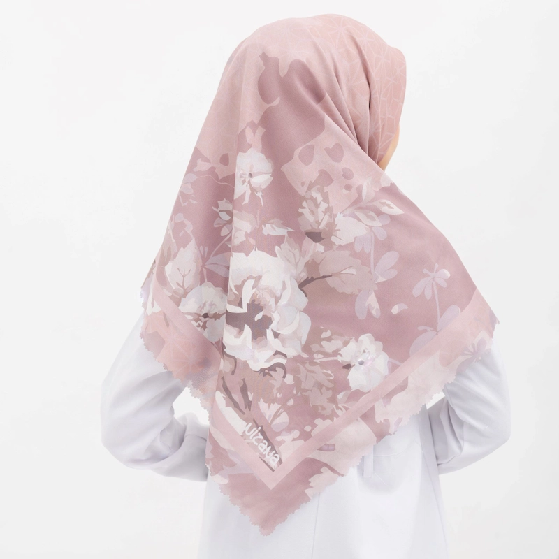 Product image Nizana Hijab - Voal Ultima Kaleena series 120cm x 120cm brown