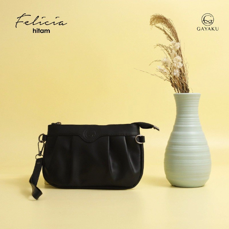 Product image Fashopid - GAYAKU TAS SELEMPANG FELICIA ALL HITAM