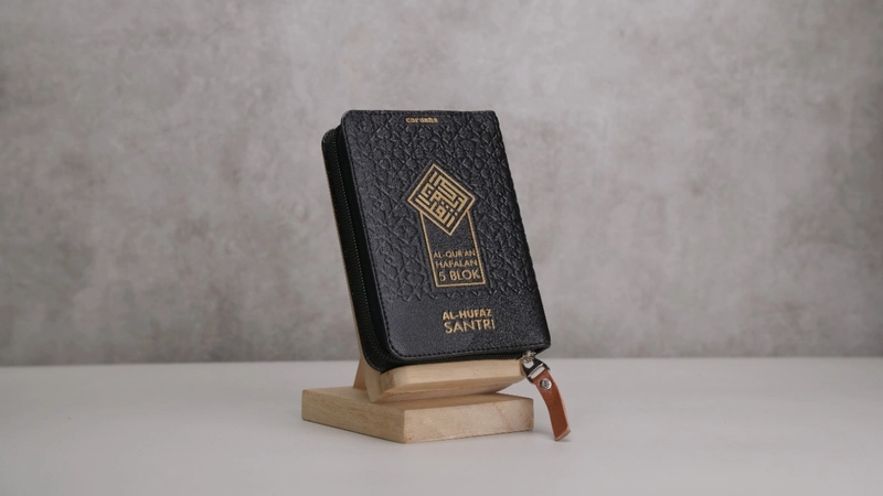 Product image Cordoba - Quran Saku Al Hufaz Santri Hafalan Mudah dan Tajwid Jaket B7 Cordoba A6 Random