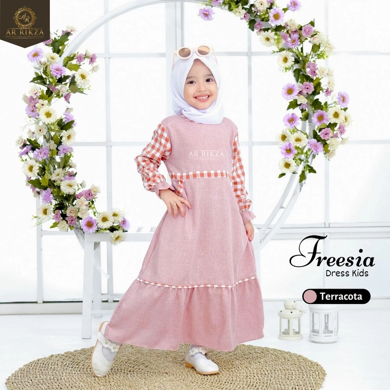 Product image Arrikza - Gamis Kids Freesia M Teracota