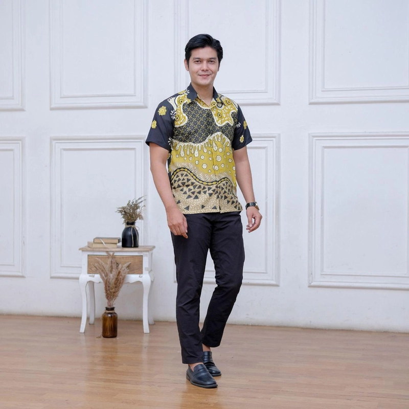 Product image Kois Batik - Atasan batik baju kerja coupel hem dan blouse modern motif gelombang kuning M Hem gelombang kuning