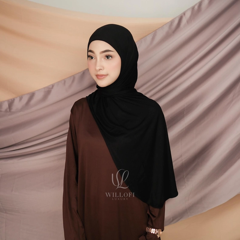 Product image New Launching Sakura Baru X Willofi - HIjab pashmina Instan Magnetic Olivia Rayon Syari All Size Htam