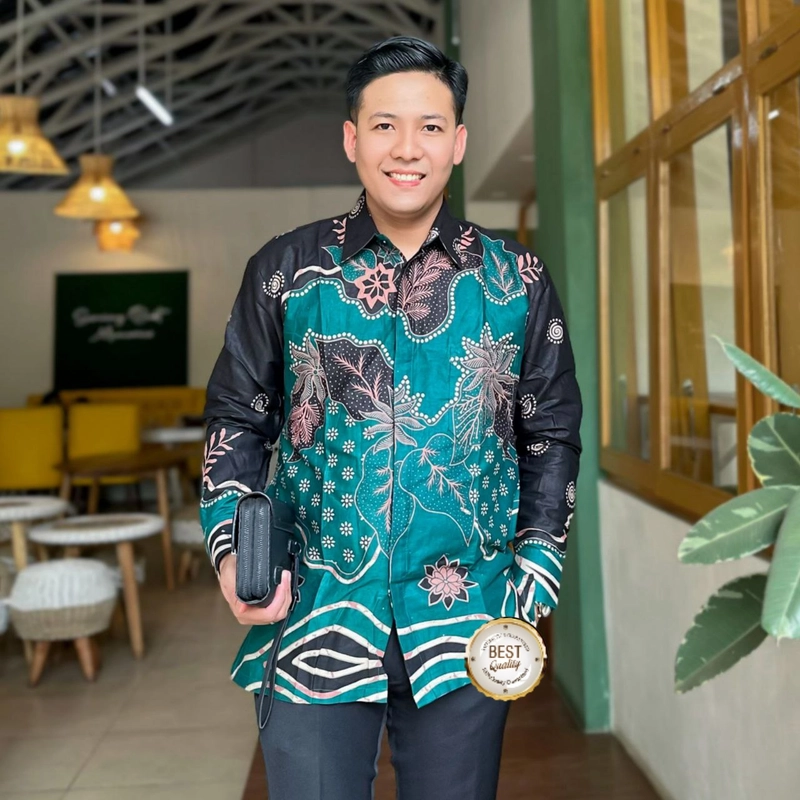 Product image Khisna collection - Couple wanita pria dewasa batik hijau cantik M Kemejahijau