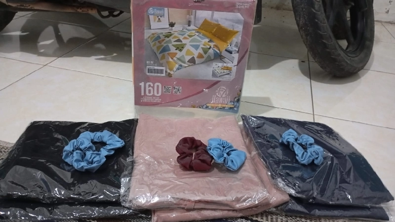 Product image BELI 2 GRATIS 1Mukena Travel 2 In 1 L grey